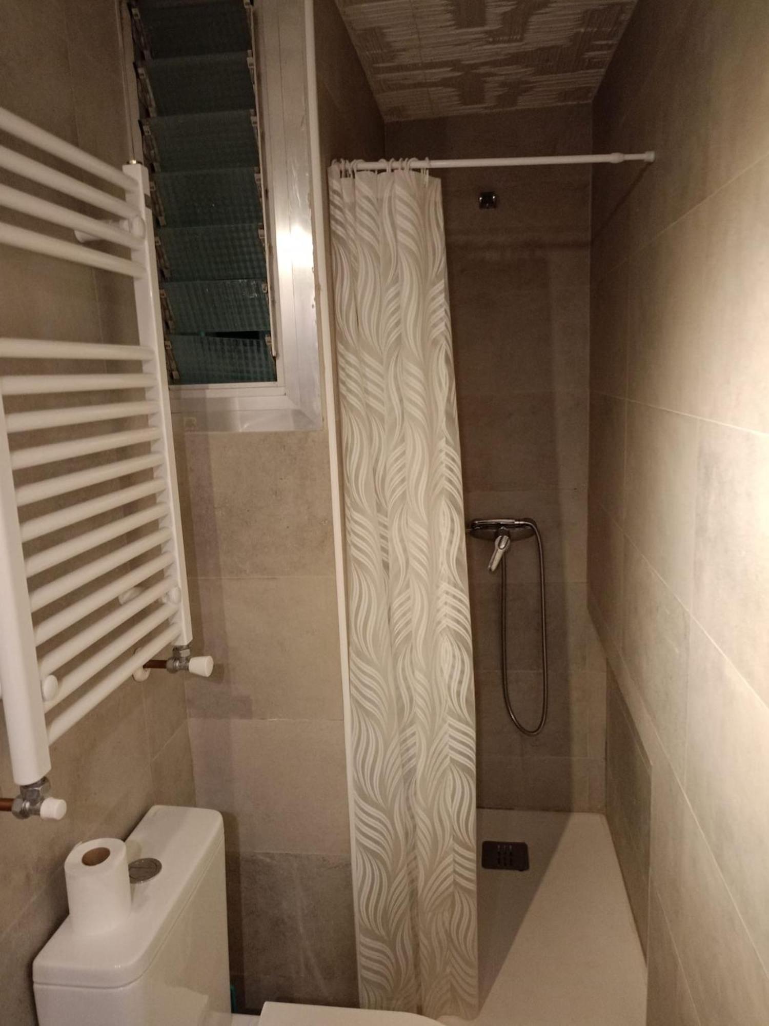 Habitaciones En Apartamento Compartido De Pozuelo De Alarcon Bagian luar foto